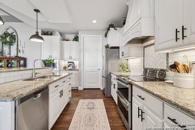 Image 18 of 46 For 132 Fairway Dr