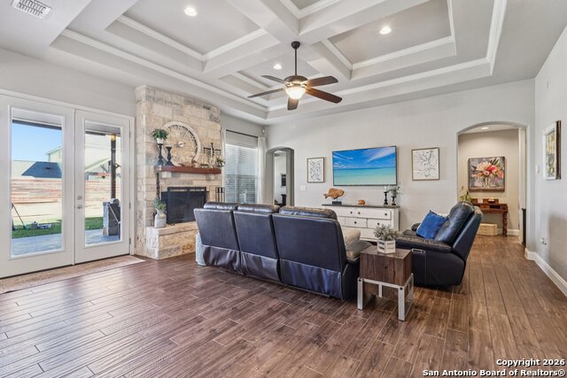 Image 9 of 46 For 132 Fairway Dr