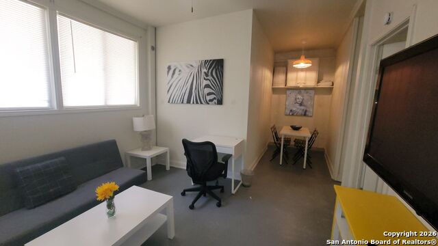 Image 2 of 12 For 128 Saint Francis  3