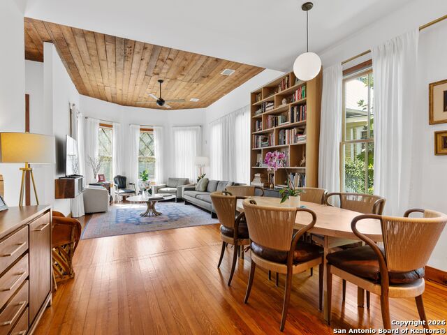 Image 2 of 37 For 211 Devine Street