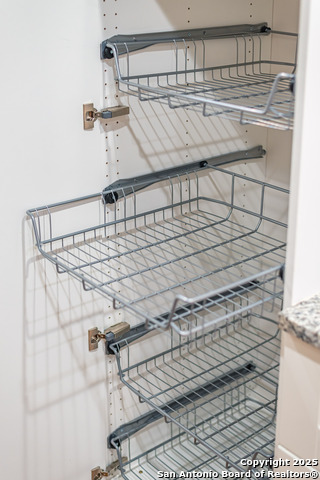 Image 27 of 42 For 108 Groveton St