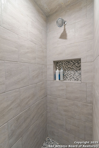 Image 35 of 42 For 108 Groveton St