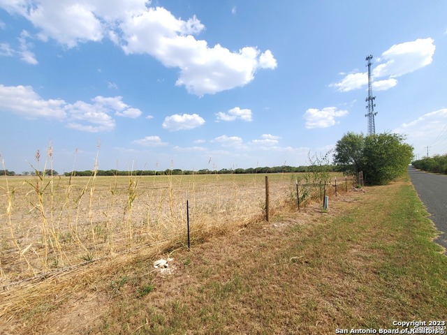 Image 7 of 13 For 18996 Frank Hoffman Rd