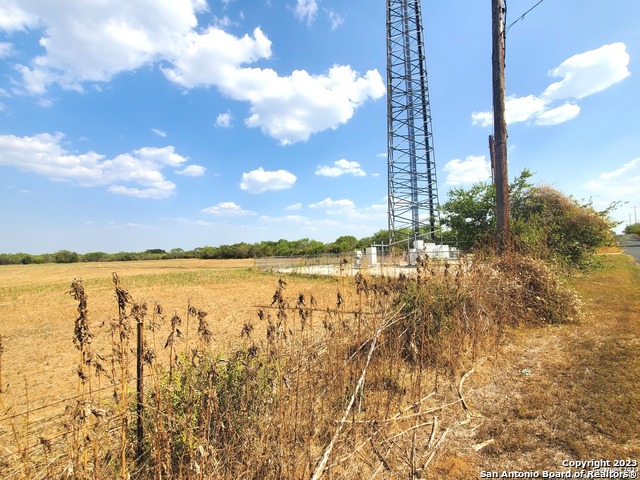 Image 8 of 13 For 18996 Frank Hoffman Rd