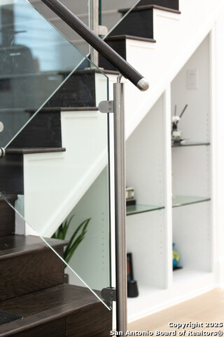 Image 29 of 83 For 10206 Kendall Cyn