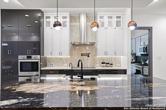 Image 33 of 83 For 10206 Kendall Cyn