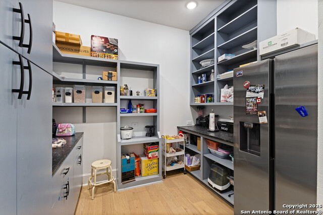 Image 40 of 83 For 10206 Kendall Cyn