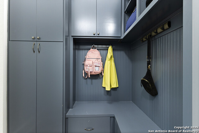 Image 71 of 83 For 10206 Kendall Cyn