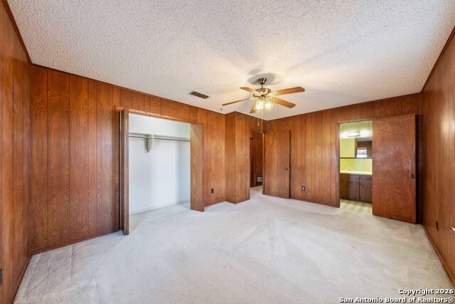 Listing photo id 14 for 19414 Lockwood