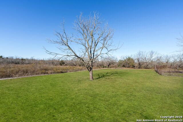 Listing photo id 27 for 19414 Lockwood