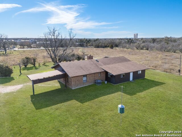 Listing photo id 31 for 19414 Lockwood