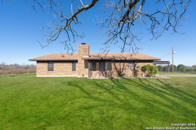 Listing photo id 2 for 19414 Lockwood