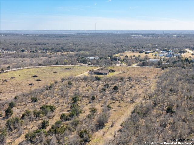 Listing photo id 39 for 19414 Lockwood