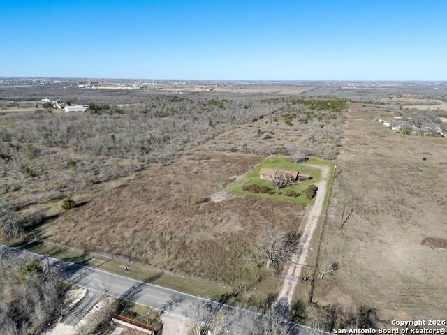 Listing photo id 40 for 19414 Lockwood