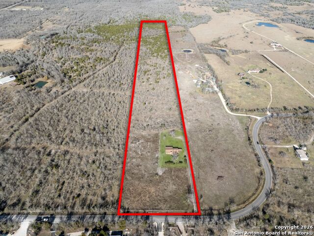 Listing photo id 44 for 19414 Lockwood