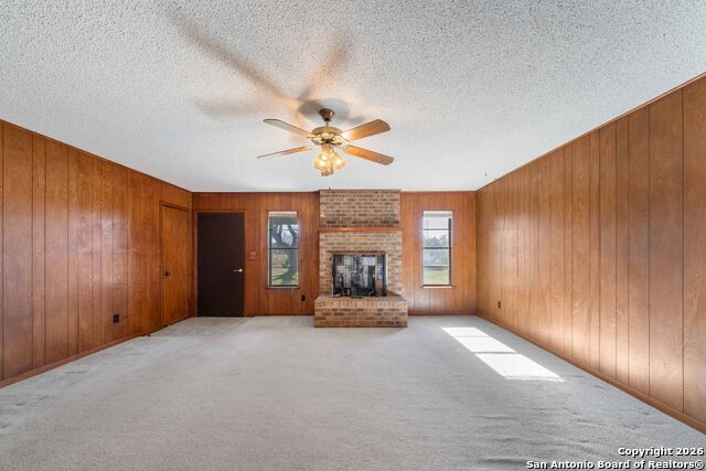 Listing photo id 6 for 19414 Lockwood