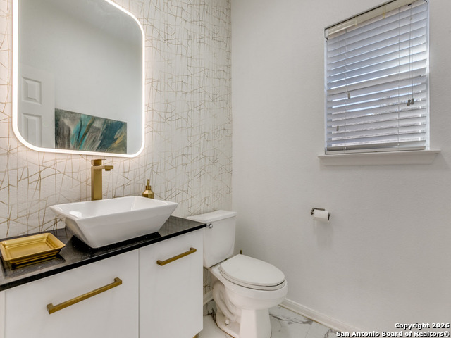 Image 10 of 25 For 8514 Espanola