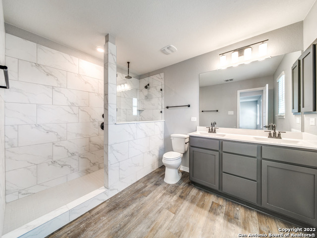 Image 19 of 25 For 26006 Los Mirasoles