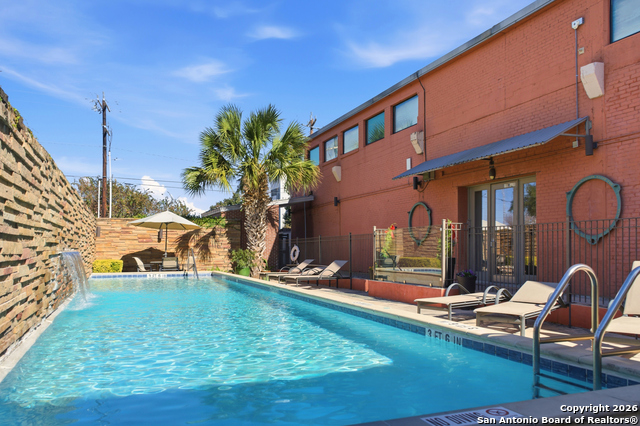 Image 29 of 31 For 1401 S Flores  110