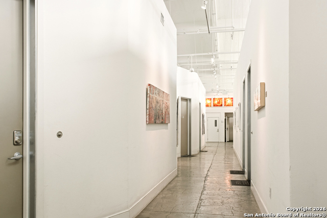 Image 30 of 31 For 1401 S Flores  110