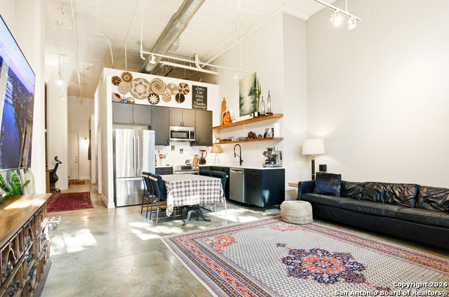 Image 9 of 31 For 1401 S Flores  110