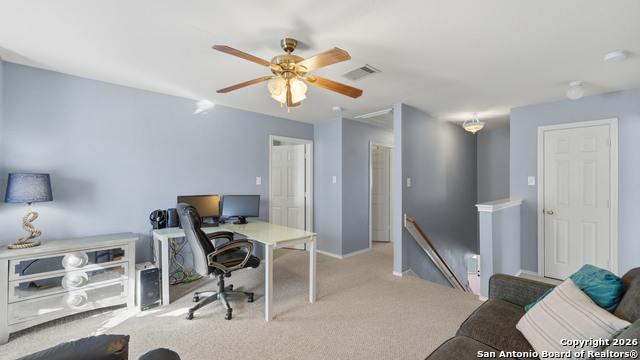 Listing photo id 12 for 2141 Warwick