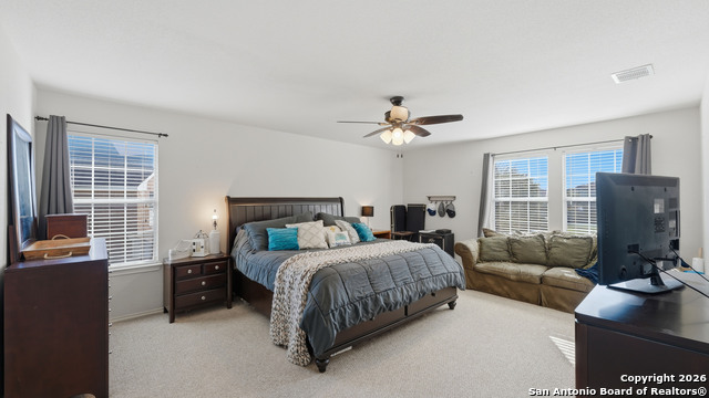 Listing photo id 14 for 2141 Warwick