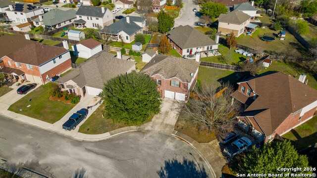 Listing photo id 25 for 2141 Warwick