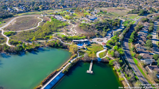 Listing photo id 27 for 2141 Warwick