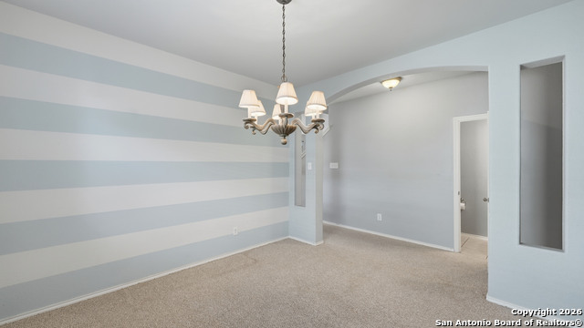 Listing photo id 3 for 2141 Warwick