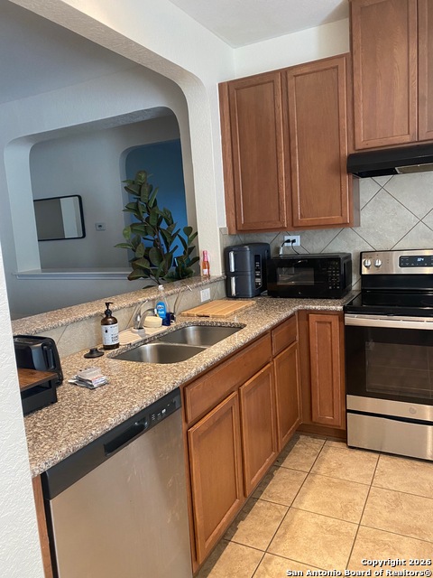 Image 5 of 6 For 4426 Wrangler Run