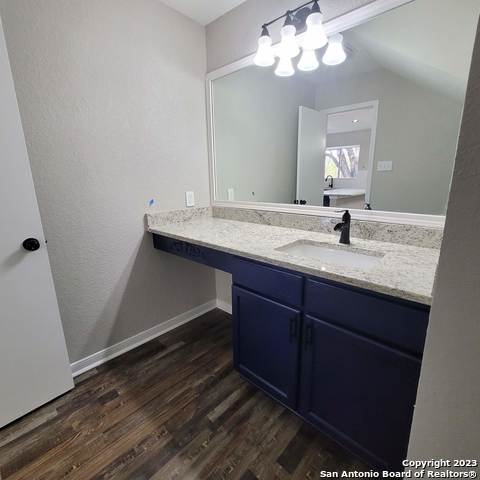 Image 20 of 38 For 14623 Highland Ridge