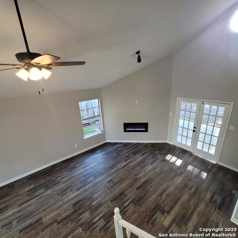 Image 22 of 38 For 14623 Highland Ridge