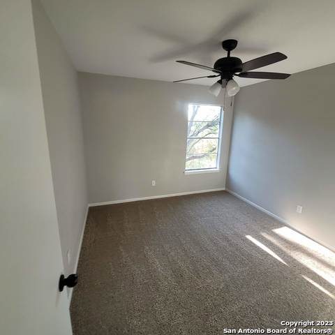 Image 25 of 38 For 14623 Highland Ridge