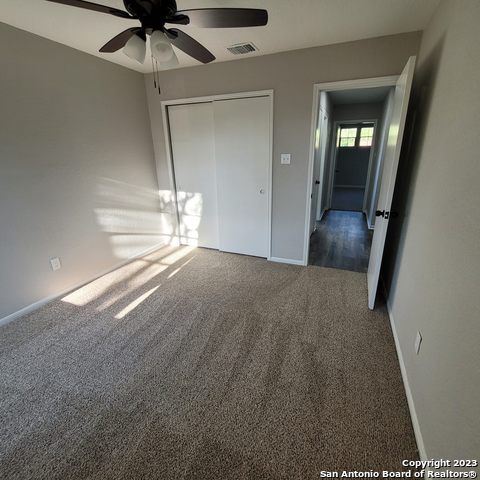 Image 27 of 38 For 14623 Highland Ridge