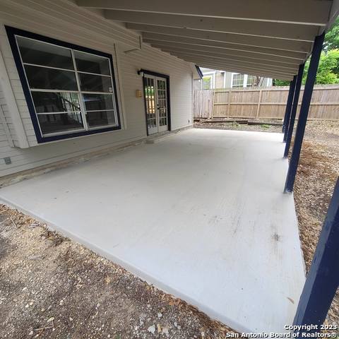 Image 34 of 38 For 14623 Highland Ridge