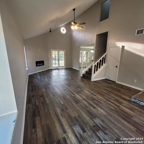 Image 6 of 38 For 14623 Highland Ridge