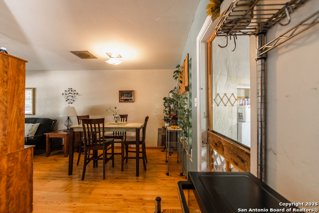 Image 14 of 19 For 4839 Newcome