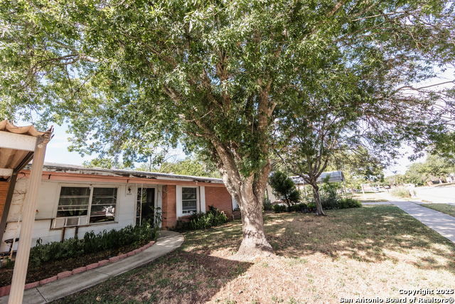 Image 3 of 19 For 4839 Newcome