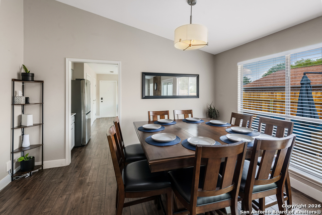 Image 9 of 22 For 201 Sunrise Canyon