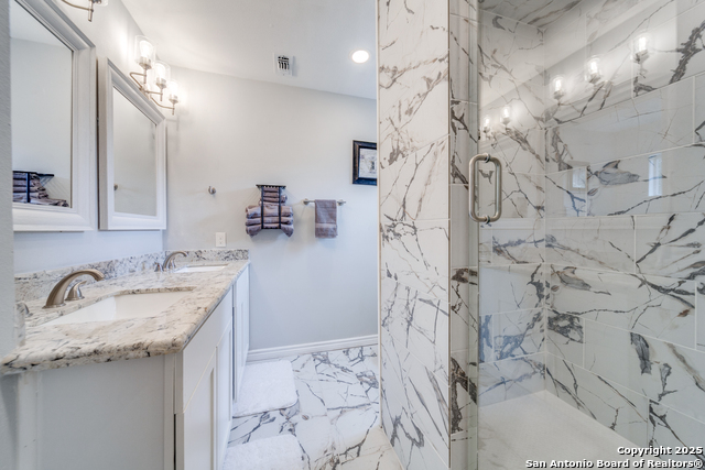 Image 39 of 41 For 811 Kings W