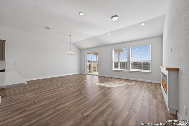 Listing photo id 4 for 1518 Passmore Downs