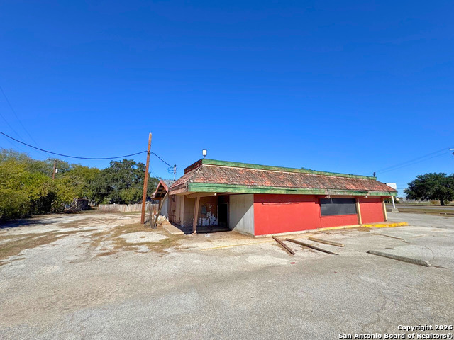 Image 20 of 28 For 3 Properties Off S General Mcmullen Dr