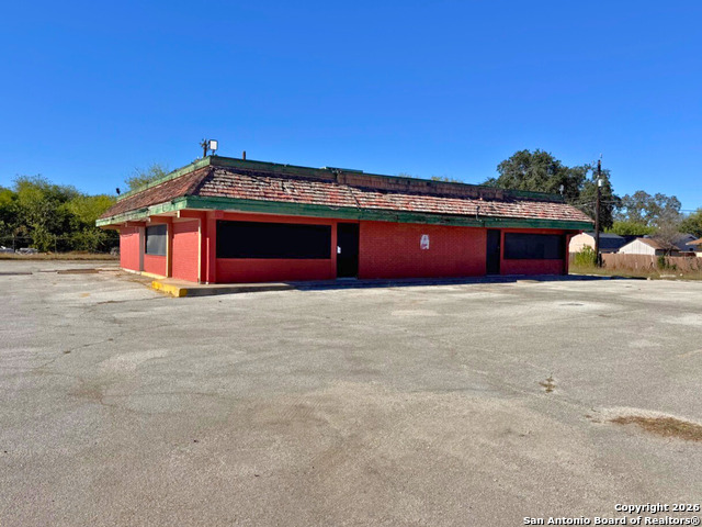 Image 7 of 28 For 3 Properties Off S General Mcmullen Dr