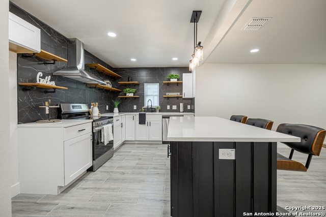 Image 12 of 34 For 123 Marchmont