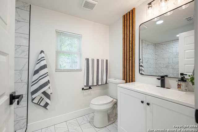 Image 23 of 34 For 123 Marchmont