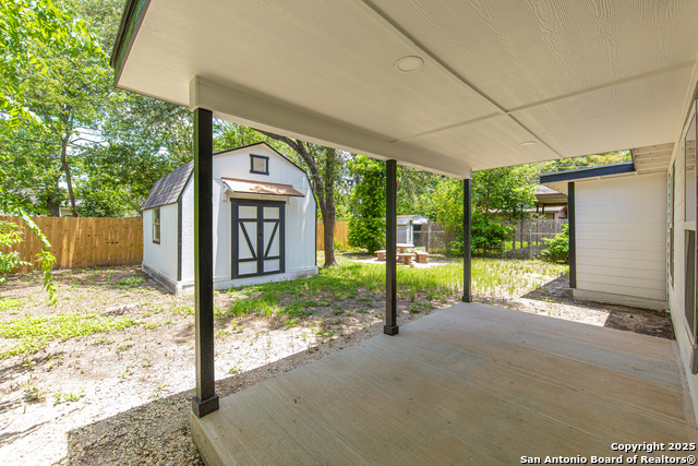 Image 30 of 34 For 123 Marchmont