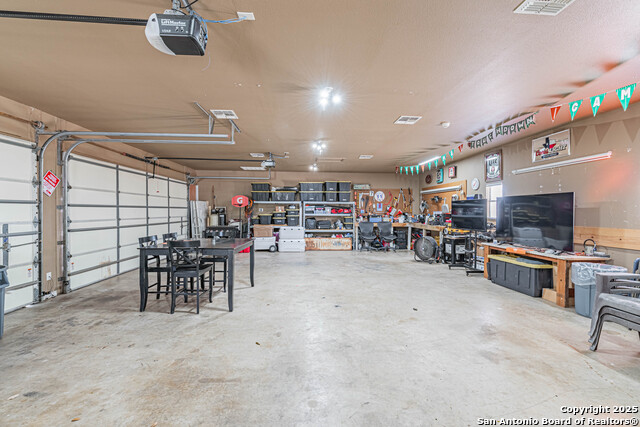 Image 41 of 52 For 461 Fm 3432  