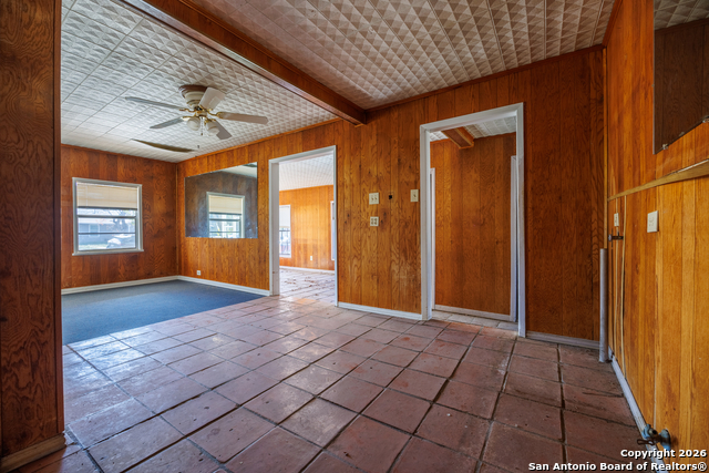 Image 12 of 17 For 755 Linda Lou