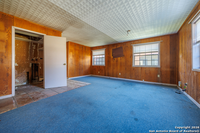 Image 14 of 17 For 755 Linda Lou